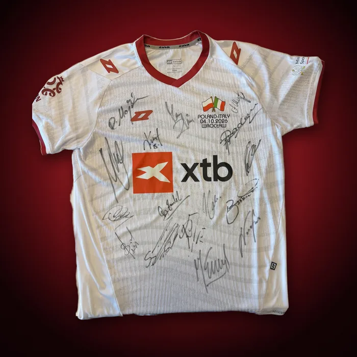 Koszulka reprezentacji Polski z autografami
